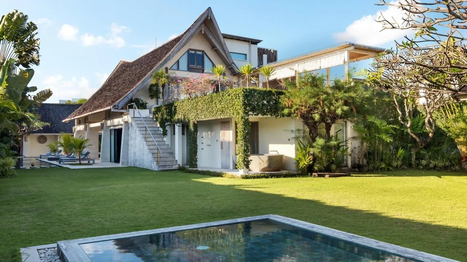Casa Mateo Villa Seminyak Indonesien